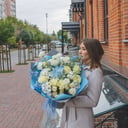 Букет из неба average из роз и хризантем