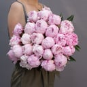 Букет из 25 розовых пионов