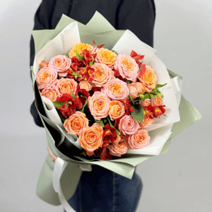 Букет «Солнечные поляны» из роз и альстромерий