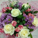 Букет «Весенний» из роз и хризантем