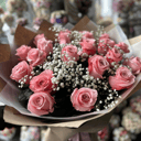 Букет из 19 роз из гипсофил