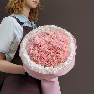 Букет из диантусов "В мыслях постоянно" из гвоздик