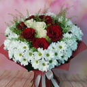 Букет «Созвездие Ориона» из хризантем и роз