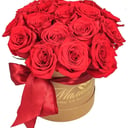 Шляпная коробка с цветами «Феникс» из роз