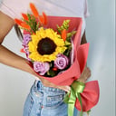 Букет «Осенний вальс» из роз и подсолнухов