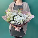 Букет «Болеро» из эустом и хризантем