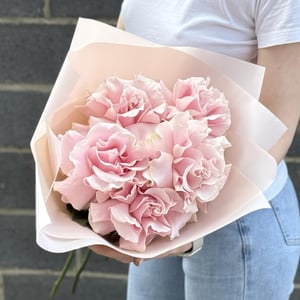 Нежный букет французских роз