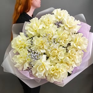 Большой букет французских роз