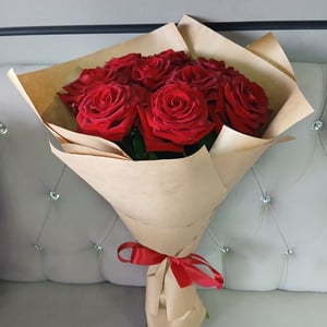 9 роз моно букет
