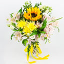 Букет «Sunny hello» из альстромерий и эустом