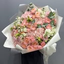 Букет Великолепие из роз и гортензий