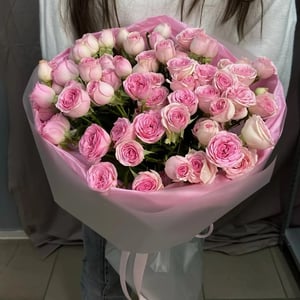 Букет из 9 кустовых роз