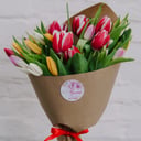Букет из тюльпанов Микс в крафте