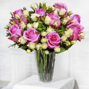 Bouquet 'Flowers for Girlfriend: Roses and Spray Roses'