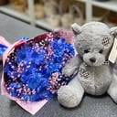 Букет и Мишка из хризантем и гипсофил