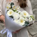 Букет «Аманда» из гербер и эустом