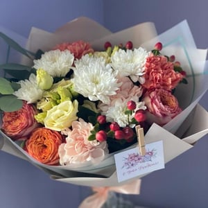 Букет Нежность из роз и эустом