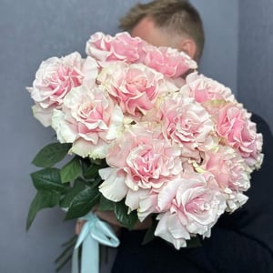 Букет из 11 розовых французских роз