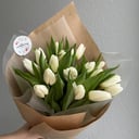 Букет «17 белых тюльпанов»