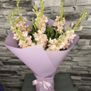 Монобукет из маттиолы M из экзотических цветов