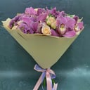 Букет «Аромат Бордо» из орхидей и роз