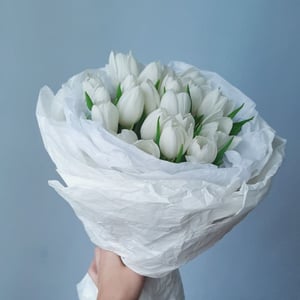 Букет «Тюльпаны белые 21»