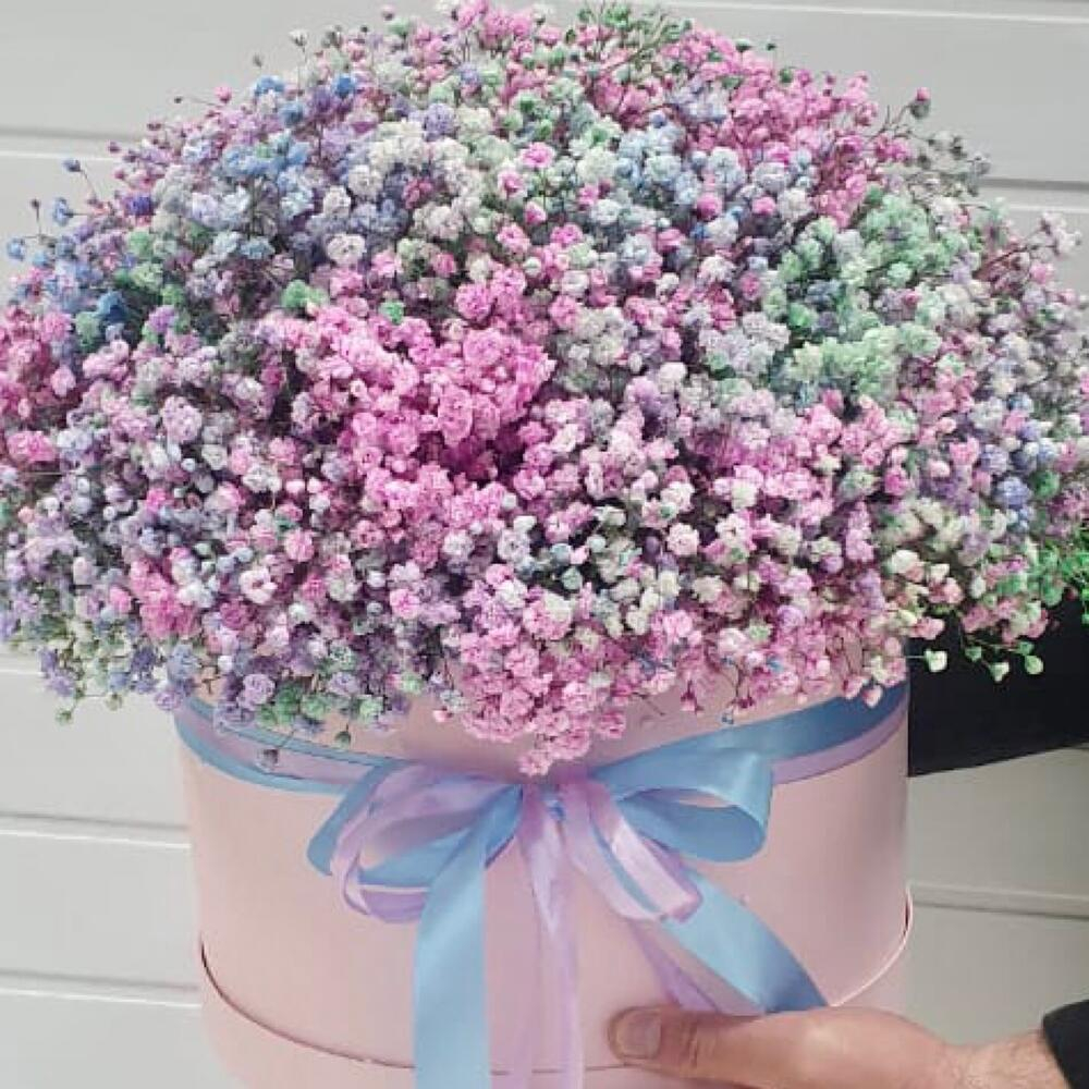 Шляпная коробка с цветами «Букет из 25 Гипсофил»