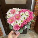 Композиция в форме сердца «Сердечко» из роз и хризантем