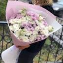 Букет «Зефирный» из хризантем и эустом