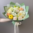 Авторский букет Русская роскошь из эустом и гвоздик