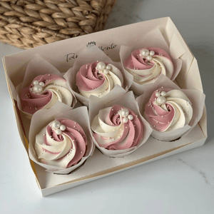 Набор из капкейков