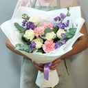 Букет «Эфир» из экзотических цветов и гвоздик