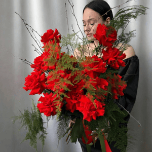 Букет «15 красных роз Нина»