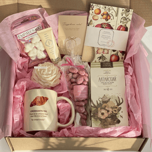 Подарочный набор для девушки на день рождения