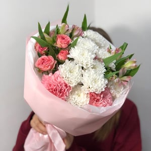 Букет-комплимент с альстромерией