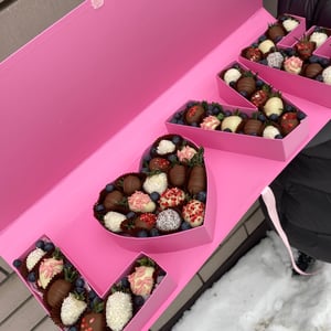 Клубника в шоколаде Love