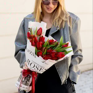 Букет «Деми Мур» из тюльпанов