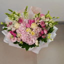 Букет в розовых тонах с гортензией