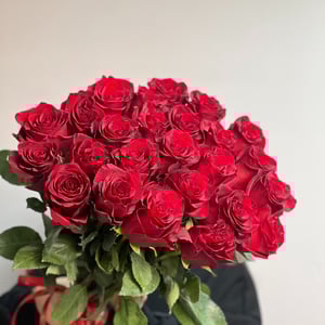 Букет из красных 25 роз