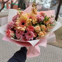 Букет "Весенний бриз" из роз и хризантем