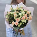 Букет микс кустовых роз