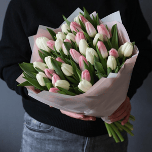 Букет из 31 тюльпана