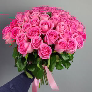 Букет «Скромная улыбка» из роз