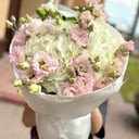 Букет «Цветочный шик» из эустом и гортензий