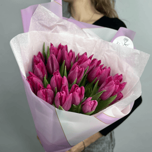 Букет из 21 тюльпана Ферст Лайф