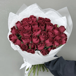 Букет 35 красных роз