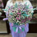 Шляпная коробка с цветами «гипсофила»