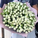 Букет «39 белых кустовых роз»