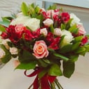 Букет «Лучший подарок» из роз и альстромерий