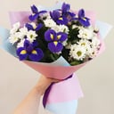 Букет «Ирисы с хризантемами»